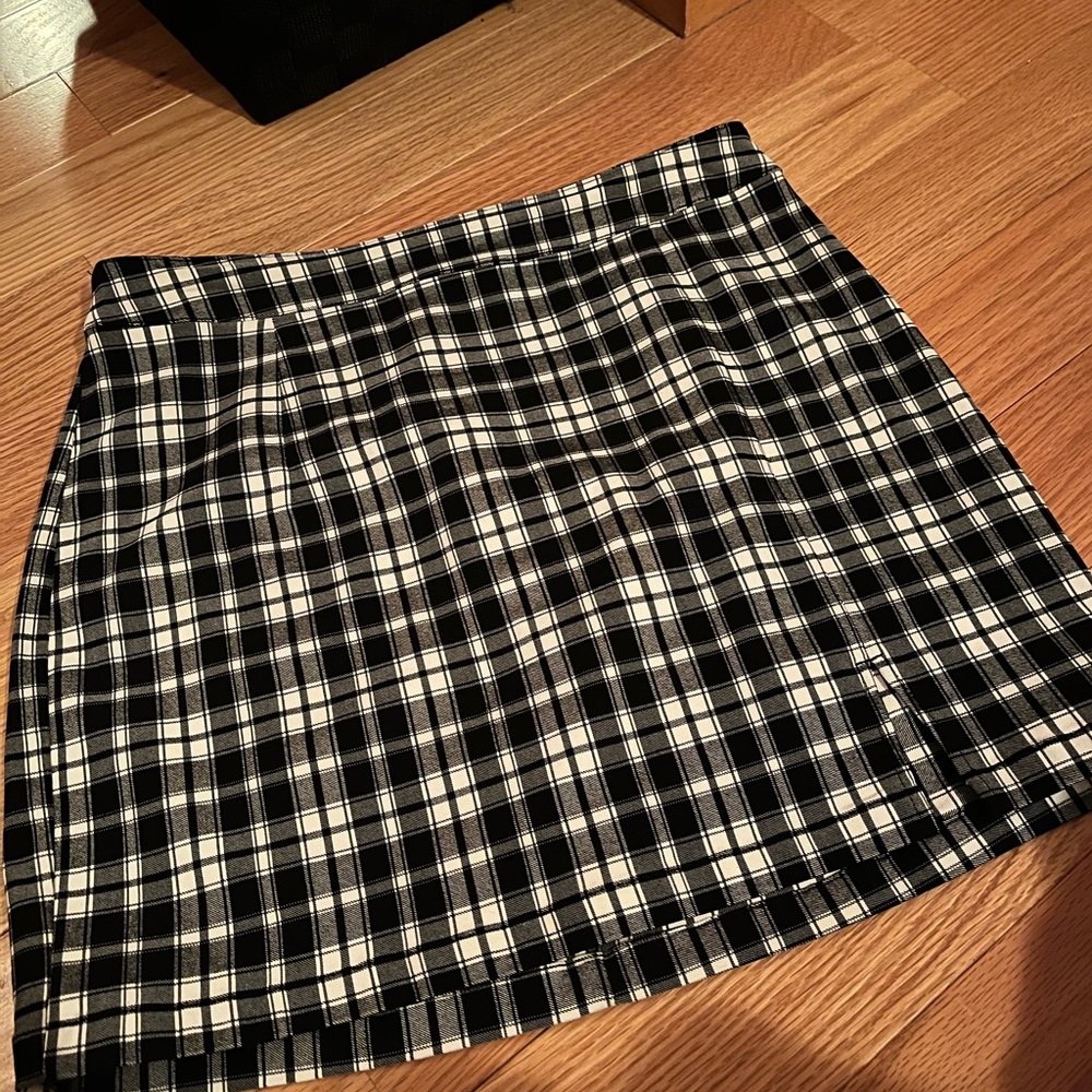 Plaid mini skirt